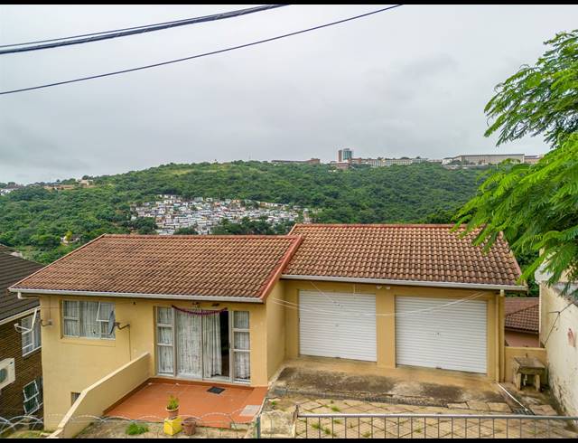 3 BEDROOM HOUSE FOR SALE IN RESERVOIR HILLS